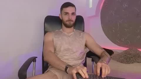 Snapshot of apolo_lux1 chatting on 02.25.26 Apolo Lux online show from 02.25.26