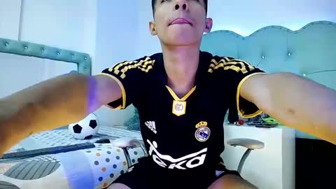 Snapshot of apolo_richards chatting on 02.17.26 Apolo Richards online show from 02.17.26