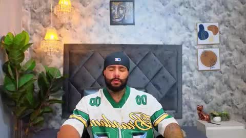 Apolo online show from 11.04.25