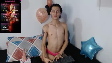 Snapshot of apolo_smith001 chatting on 11.25.25 Apolo online show from 11.25.25