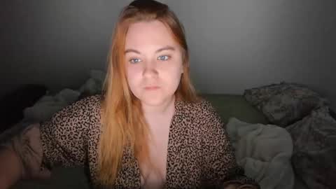 Snapshot of appleyummybuns chatting on 05.29.26 appleyummybuns online show from 05.29.26