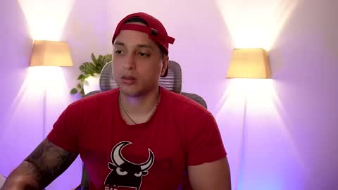 Snapshot of appolo_allen chatting on 05.19.26 insta appolo master online show from 05.19.26