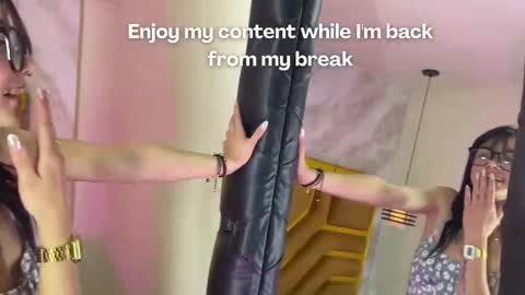   online show from 11.04.25