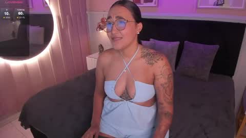 Snapshot of april_brooks chatting on 04.09.26 APRIL online show from 04.09.26