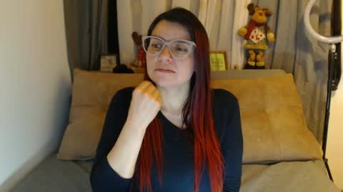 Snapshot of april_harrys chatting on 12.17.24 April online show from 12.17.24