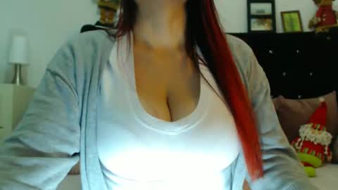 Snapshot of april_harrys chatting on 12.21.24 April online show from 12.21.24