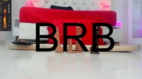 Snapshot of aprilbonnie chatting on 12.27.24 3pm to 930 pm colombia online show from 12.27.24