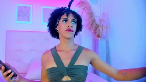 Snapshot of aprill_fox chatting on 10.06.25 aprill_fox online show from 10.06.25