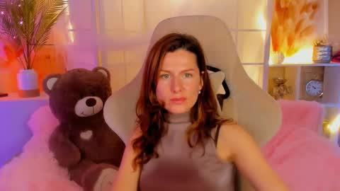 Snapshot of aprill_o_nill chatting on 12.03.24 aprill_o_nill online show from 12.03.24