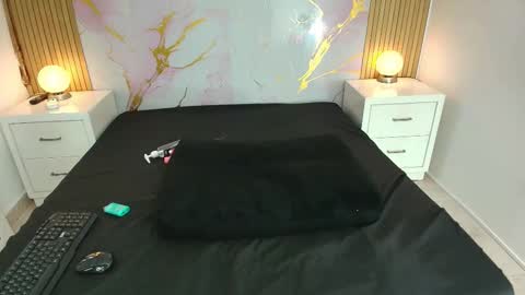 aprillross online show from 03.13.26