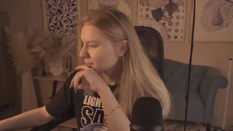 April. All year round.  online show from 01.08.26