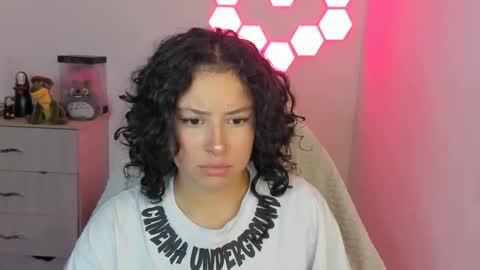 aqua emilly online show from 11.05.25