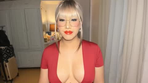 Alicia online show from 11.23.25