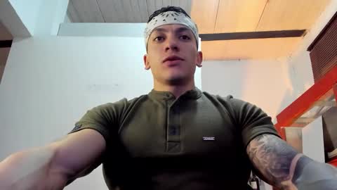 Jonathan online show from 11.05.25