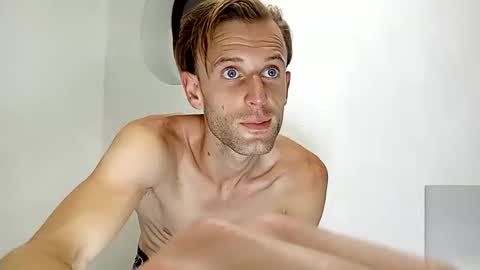 Aquilesmade online show from 11.05.25