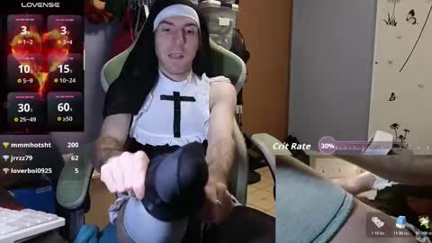 Snapshot of arcanearchon chatting on 10.29.25 Arcane Archon online show from 10.29.25