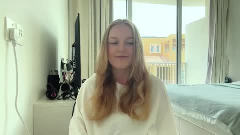 Snapshot of ardellleclair chatting on 05.17.26 Ariana online show from 05.17.26
