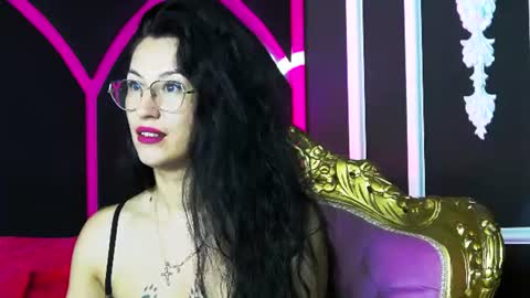 Snapshot of areina chatting on 06.12.26 Areina online show from 06.12.26