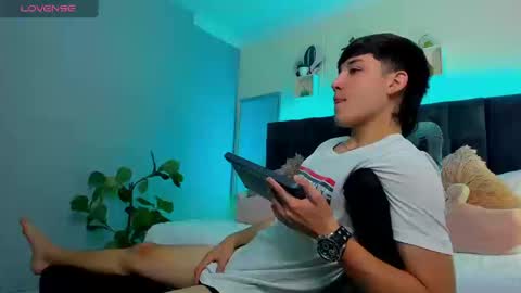 Ares online show from 09.22.25