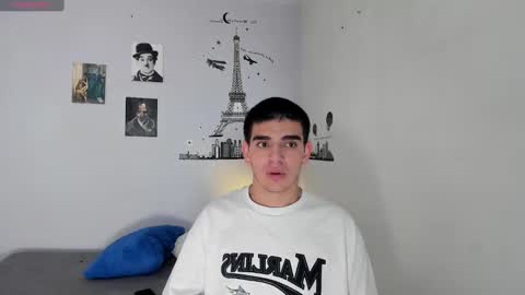 Snapshot of ares_johnsonn chatting on 12.19.24 Ares online show from 12.19.24