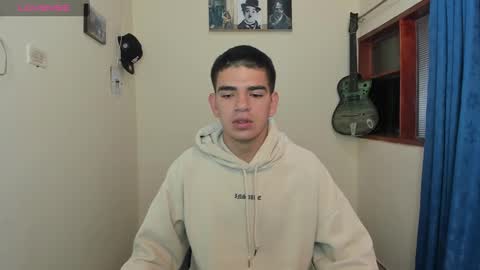 Snapshot of ares_johnsonn chatting on 02.09.25 Ares online show from 02.09.25
