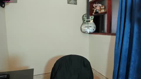 Snapshot of ares_johnsonn chatting on 03.05.25 Ares online show from 03.05.25