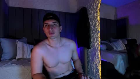 Snapshot of ares_x_ chatting on 12.03.25 Ares X online show from 12.03.25