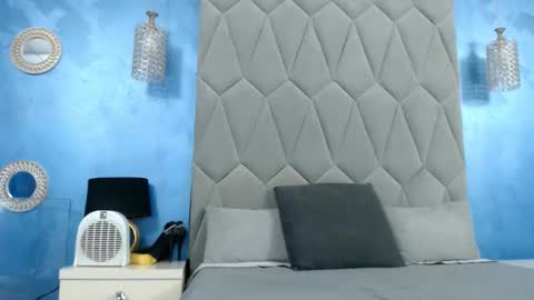 aretialisya online show from 10.14.25