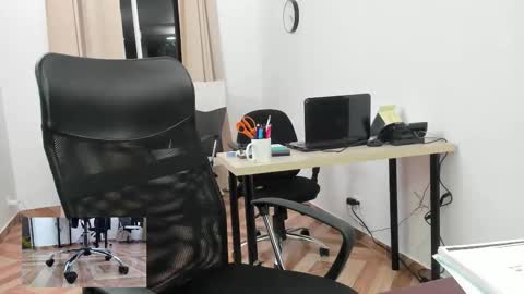 Ariana online show from 11.22.25