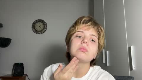 ari_crystal online show from 02.02.26