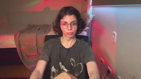 Snapshot of ari_dom_femboy chatting on 01.10.26 Ari online show from 01.10.26