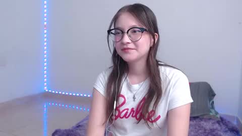 Ahri James online show from 10.21.25