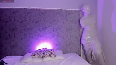 Ari  online show from 09.24.25