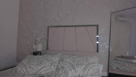 Ari Wilde online show from 04.14.26