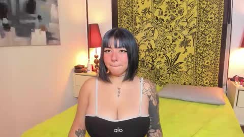 aria y orien  online show from 09.12.25