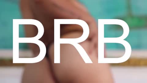 Snapshot of aria_bronw chatting on 10.17.25 AriaBronw online show from 10.17.25