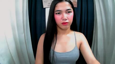 Snapshot of aria_fucks chatting on 05.18.26 ARIA online show from 05.18.26