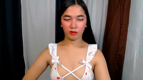 Snapshot of aria_fucks chatting on 06.26.26 ARIA online show from 06.26.26
