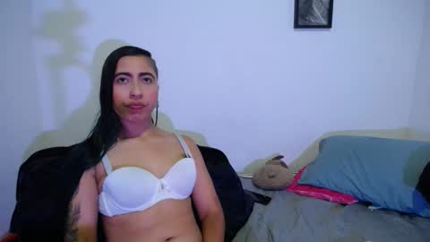 Snapshot of aria_jhonsson777 chatting on 02.25.26 777 online show from 02.25.26