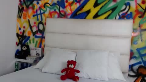 Snapshot of aria_martiin chatting on 12.09.24 aria online show from 12.09.24