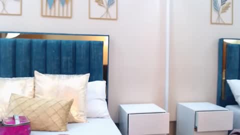 aria online show from 04.25.26