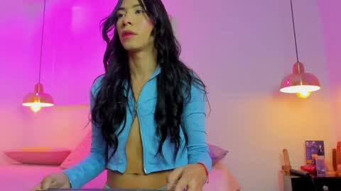 Snapshot of aria_millers1 chatting on 05.29.26 aria_millers1 online show from 05.29.26