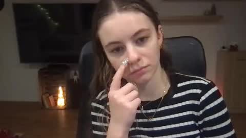 Snapshot of ariacreazy chatting on 12.05.24 AriaCreazy online show from 12.05.24