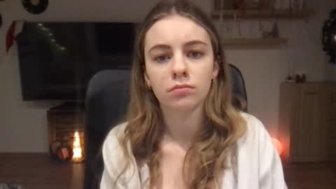 Snapshot of ariacreazy chatting on 12.28.24 AriaCreazy online show from 12.28.24