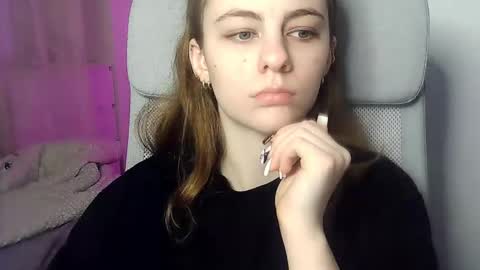 Snapshot of ariacreazy chatting on 02.04.25 AriaCreazy online show from 02.04.25