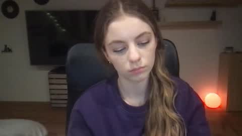 Snapshot of ariacreazy chatting on 02.10.25 AriaCreazy online show from 02.10.25