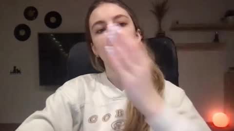 Snapshot of ariacreazy chatting on 02.11.25 AriaCreazy online show from 02.11.25