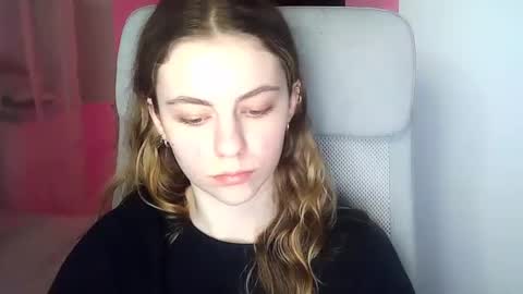 Snapshot of ariacreazy chatting on 02.12.25 AriaCreazy online show from 02.12.25