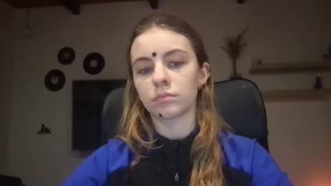 Snapshot of ariacreazy chatting on 02.20.25 AriaCreazy online show from 02.20.25