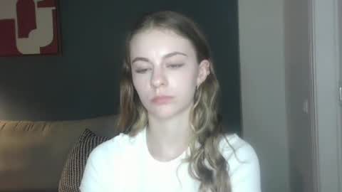 Snapshot of ariacreazy chatting on 09.25.25 AriaCreazy online show from 09.25.25